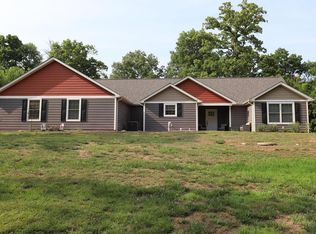 8010 Mady Ln, Farmington, MO 63640