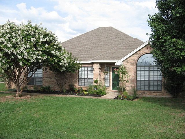 1st image of 2716 Birmingham Briar Dr