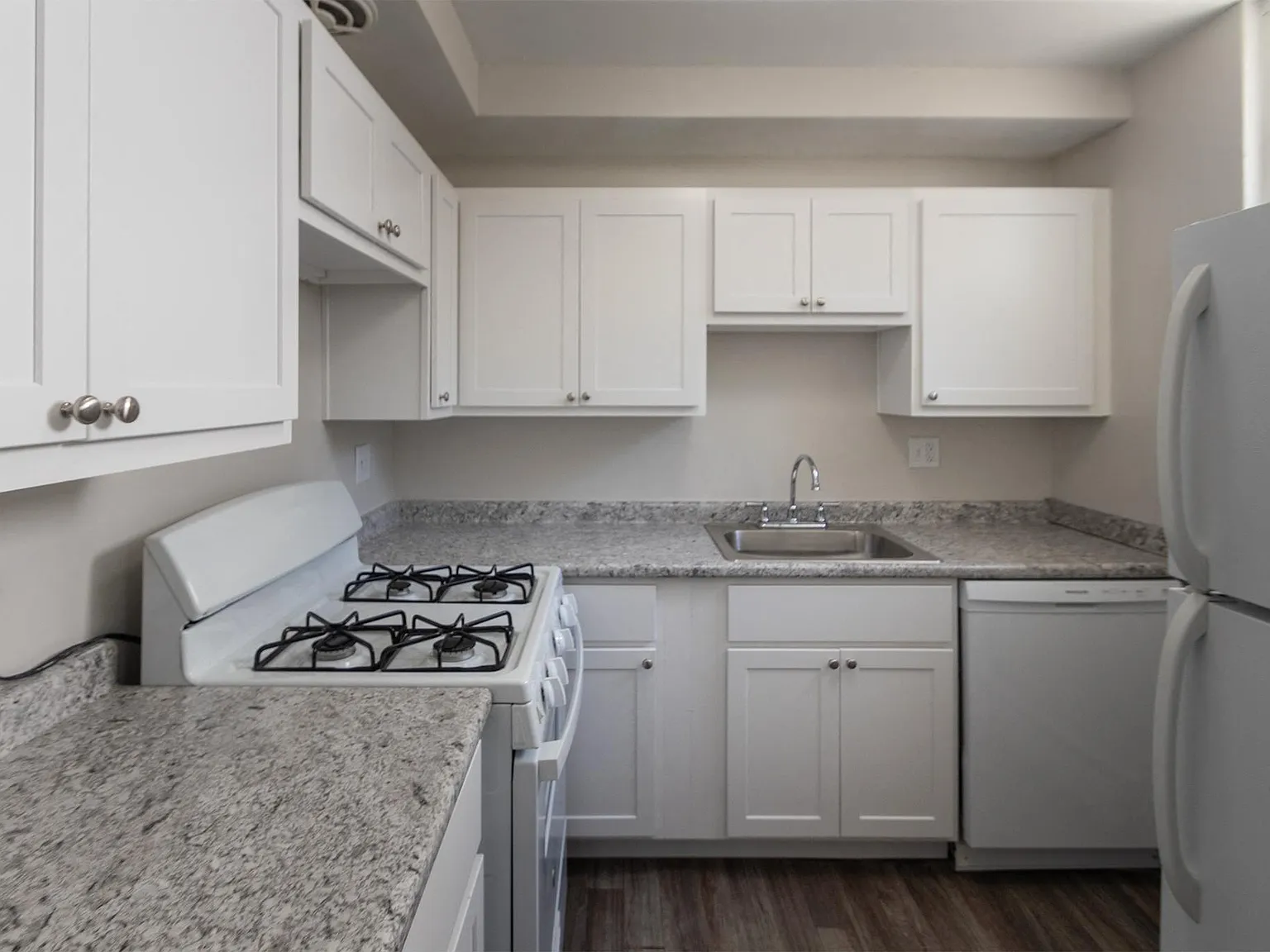 Colonial Ridge — Photo 2