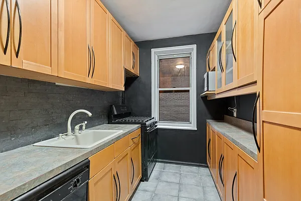 Rented by Corcoran | media 3