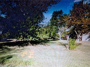 Buckeye Dr, Sheffield Lake, OH 44054