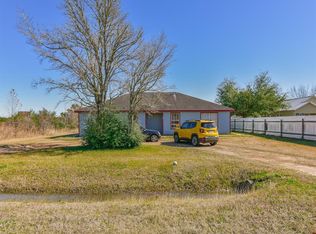 256 Alleda Rd, Waller, TX 77484