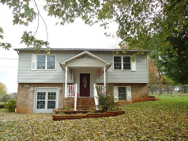 1st image of 1764 Eastlake Dr
