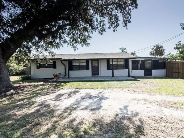 5803 N Lakewood Dr, Panama City, FL 32404