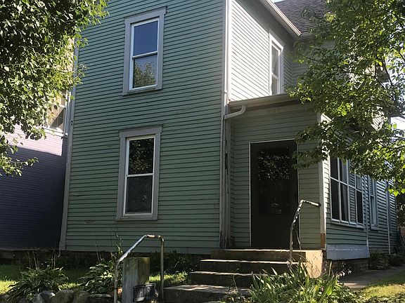 2nd image of 1009 E Washington St