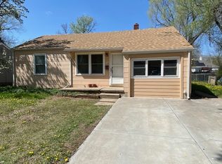 1851 S Ridgewood Dr, Wichita, KS 67218