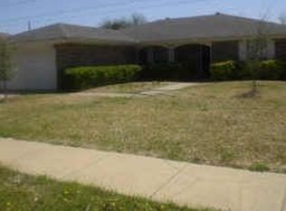 2110 River Bend Rd, Arlington, TX 76014