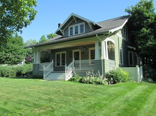 2510 W John Beers Rd, Stevensville, MI 49127