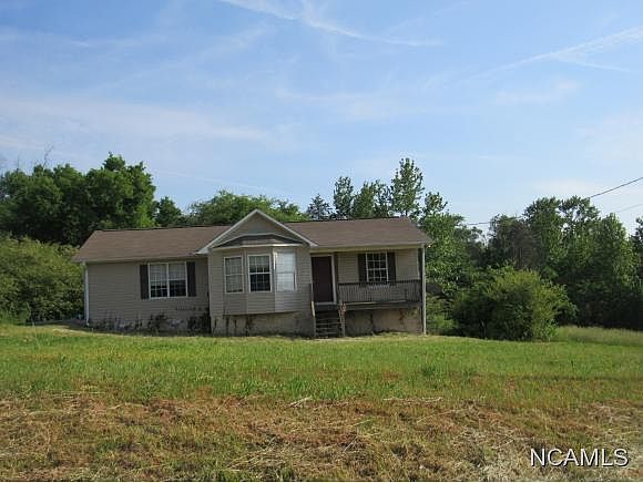 2nd image of 425 Oscar Bradford Rd