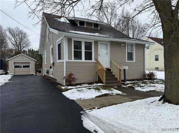 23 Kibbe Ave, Batavia, NY 14020