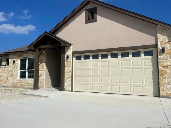 107 Asa Harold, Blanco, TX 78606