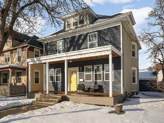 2nd image of 909 Marshall Ave