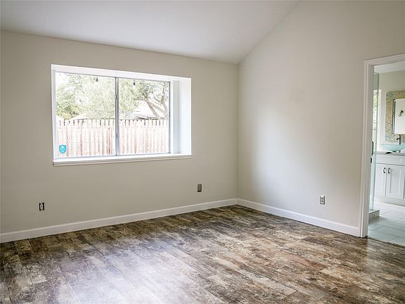 4th image of 12903 Stanzel Dr
