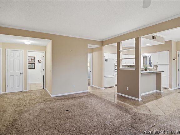 3rd image of 928 Buckingham Dr Unit 3