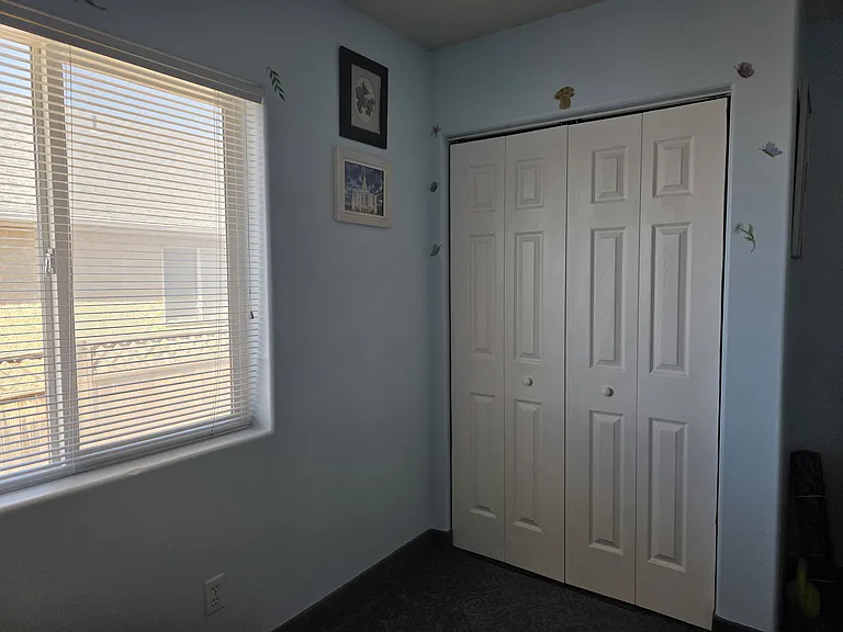 1465 N North Cedar Blvd — Photo 4