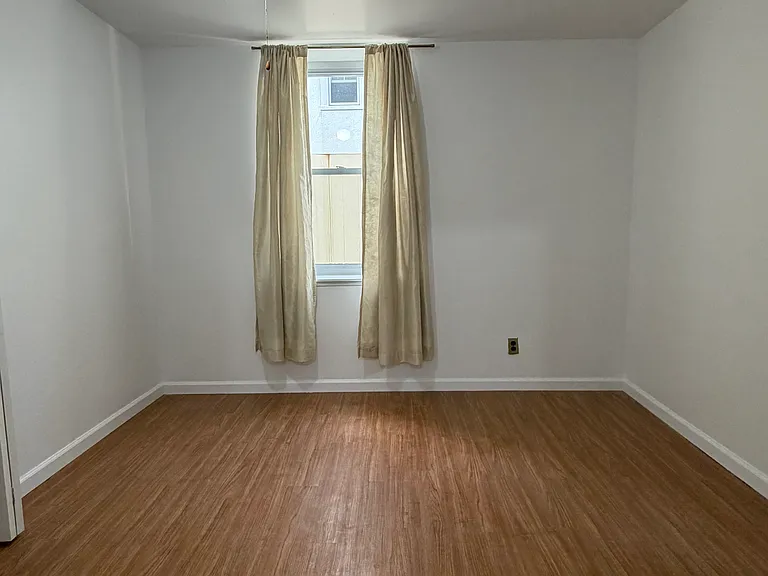 1625 Stadium Ave #2 — Photo 5