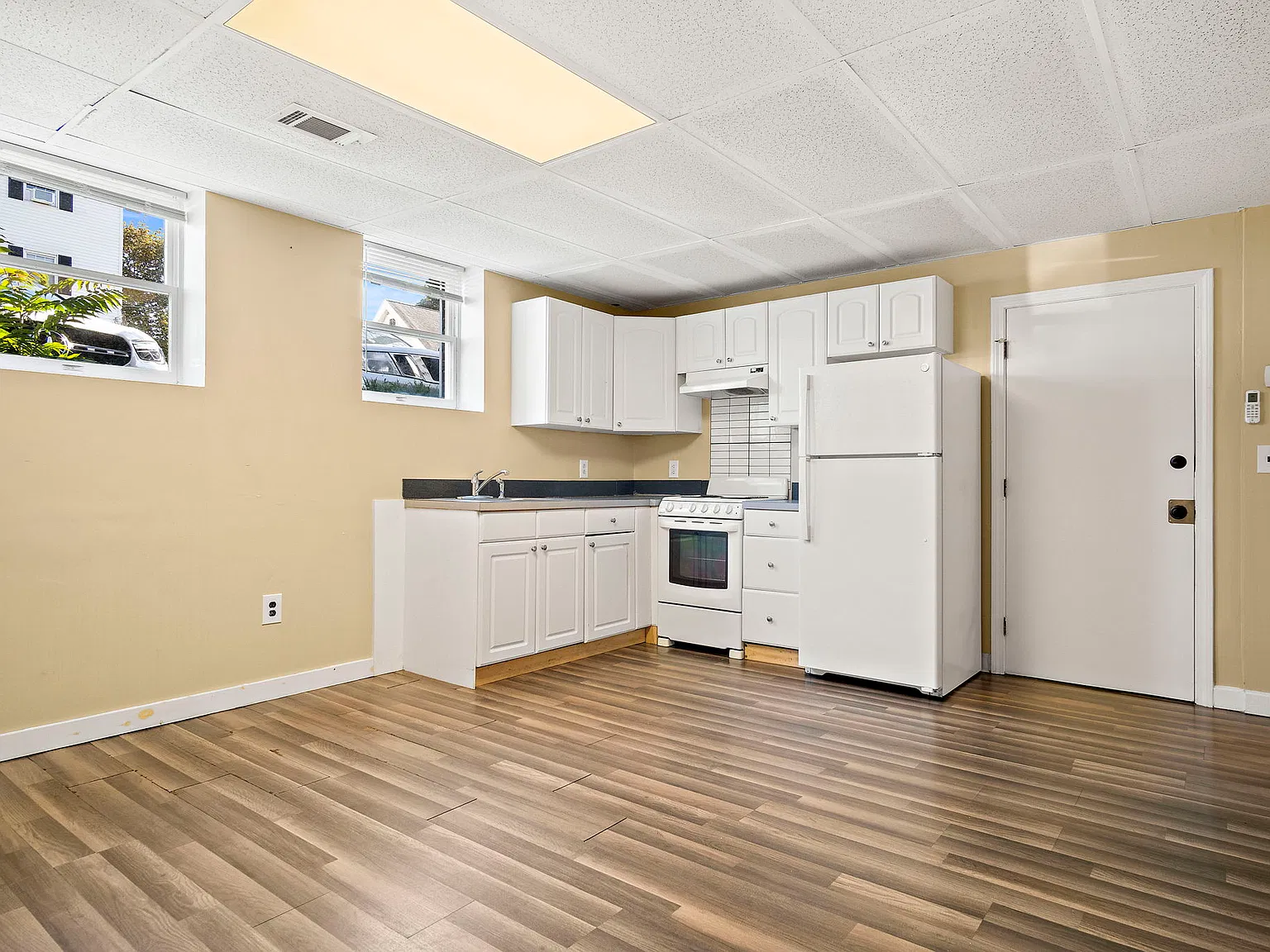 15 W Water St — Photo 2