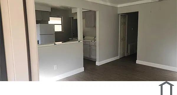 3 bed, 945 sqft, $1,200 — Photo 3