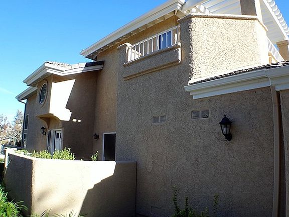 2nd image of 24029 Arroyo Park Dr Unit 11