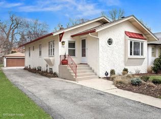 172 Gage Rd, Riverside, IL 60546