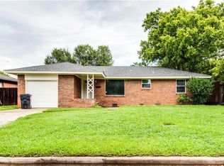 7005 NW 60th St, Bethany, OK 73008