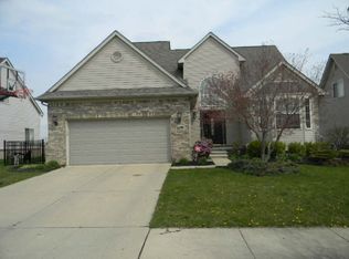 32766 Gateway Dr, Romulus, MI 48174