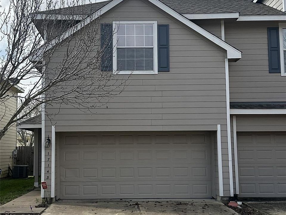 1st image of 17143 Oakwood Chase Dr