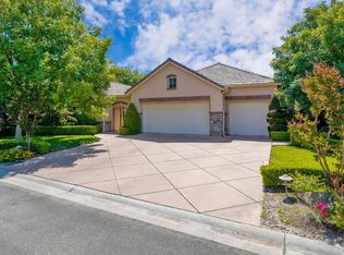 4224 N Montego Ln, Clovis, CA 93619