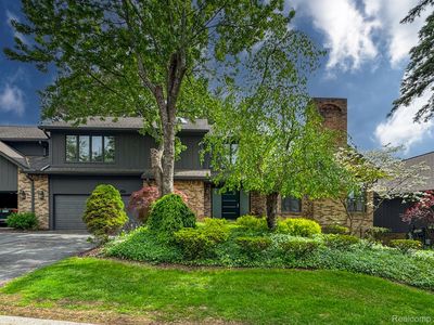 1915 Pine Ridge Ln, Bloomfield Hills, MI, 48302