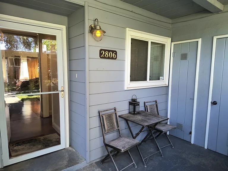 2806 Santa Paula Ct — Photo 3