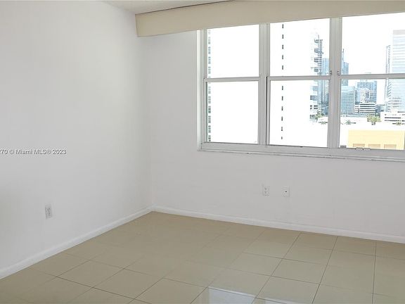 5th image of 800 Claughton Island Dr APT 1101
