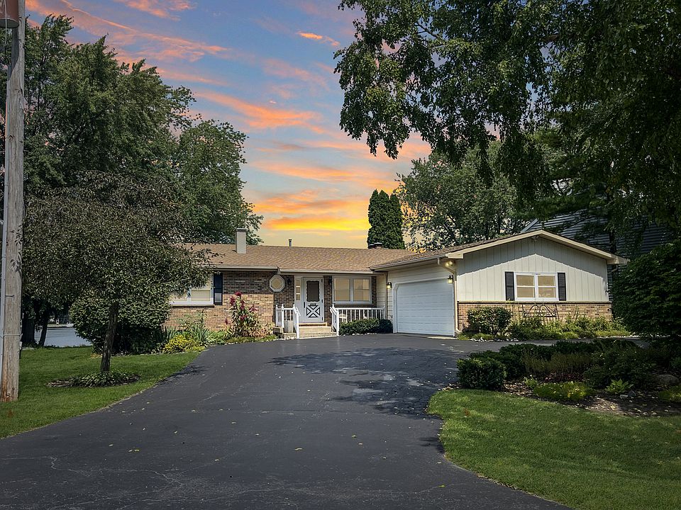 1st image of 2110 Sprucewood Ln