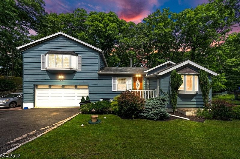 1st image of 36 Lebanon Trl