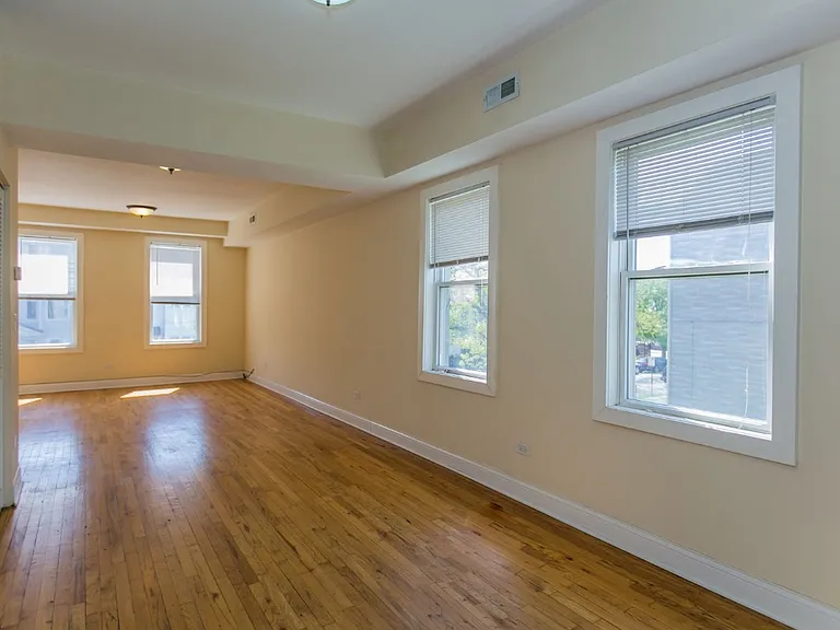 1636 N Spaulding Ave #1 — Photo 2