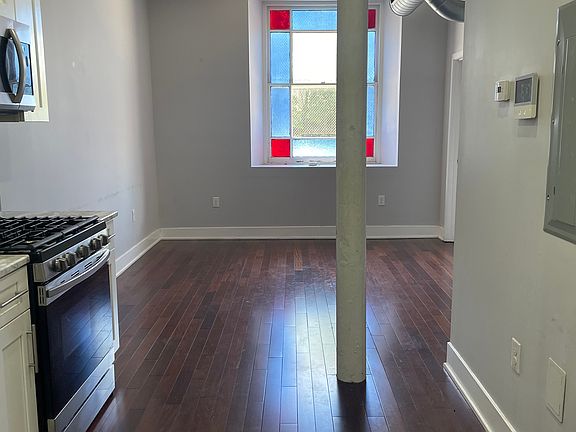 4th image of 929 Marlborough St #6