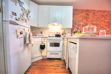 Rented by Metropolitan Realty