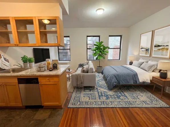 45 West 55th Street image 1 of 6