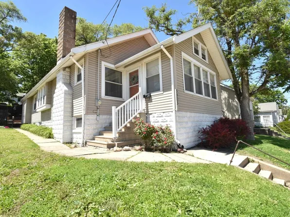 5903 S Adams St, Bartonville, IL 61607