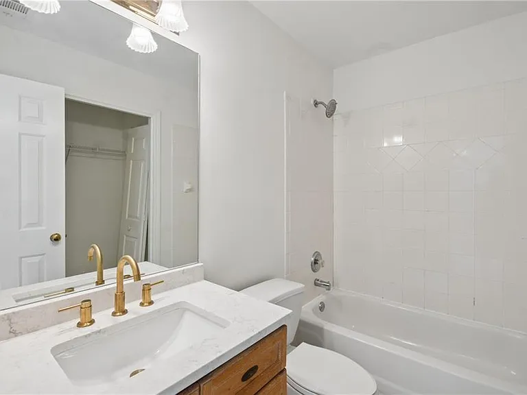 270 Edwardton Ct — Photo 29