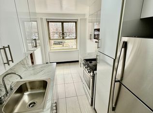 194-25 64th Ave APT 1A, Fresh Meadows, NY 11365