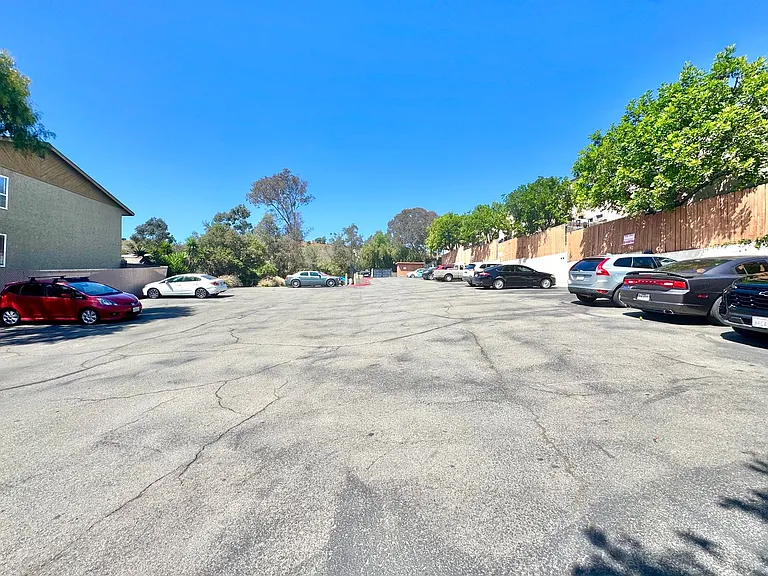 8110 Lemon Grove Way — Photo 19