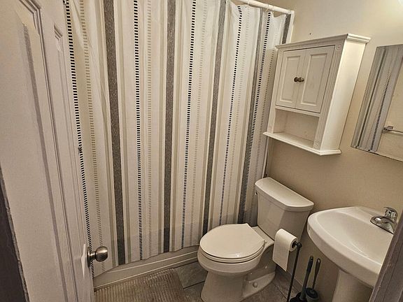 4th image of 438 N 7th St Unit B