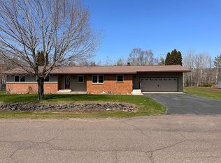 23502 Cedar Ave, Dollar Bay, MI 49922