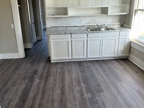 1313 1/2 Burnett St, Wichita Falls, TX 76301