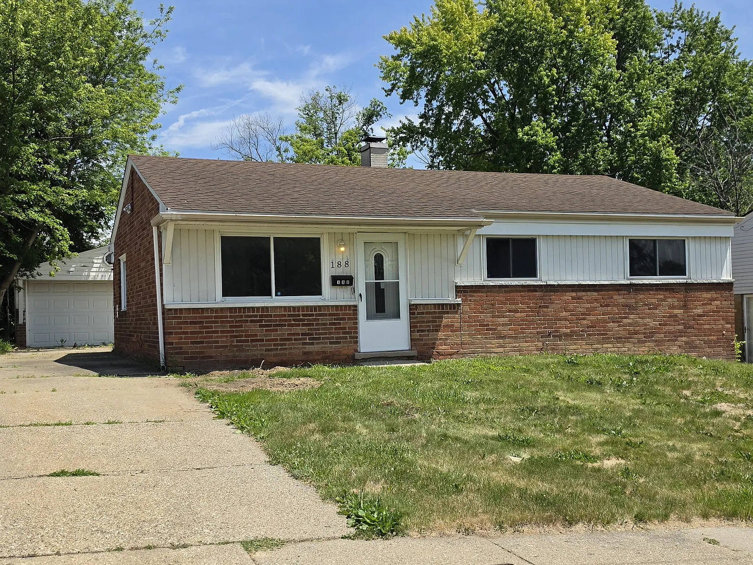 188 Vernon Drive - 1 — Photo 1