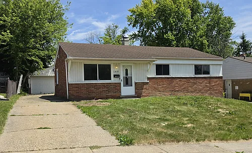 188 Vernon Dr Photo 1