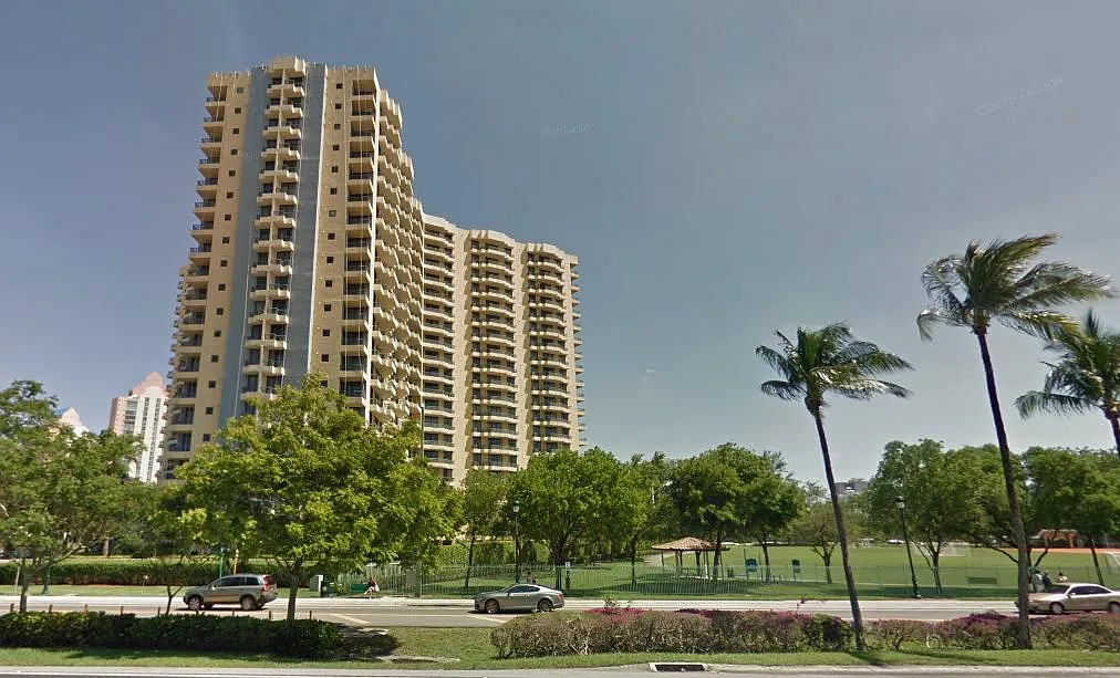 2 bed, 1104 sqft, $2,900 — Photo 4
