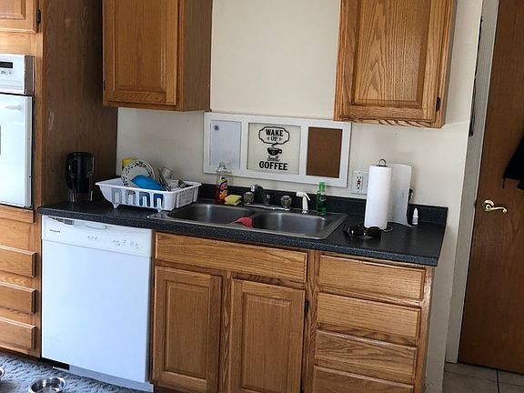 2nd image of 140 N Main St APT B