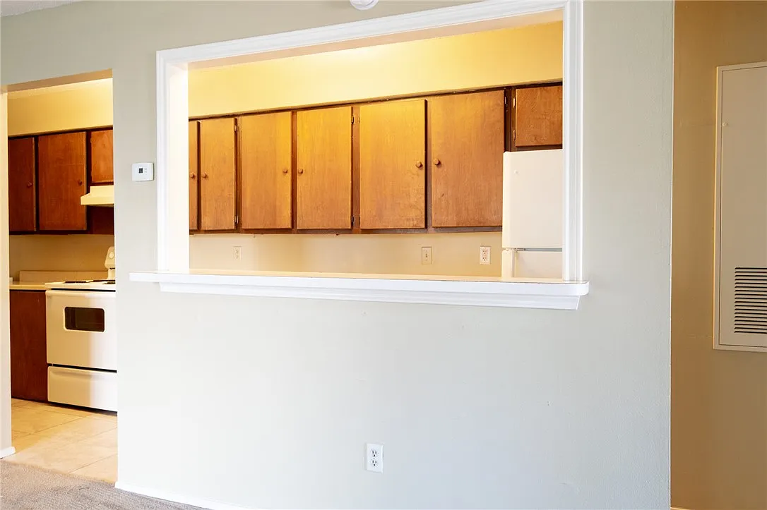 2 bed, 903 sqft, $945 — Photo 4
