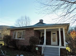 116 Powell St, Swannanoa, NC 28778